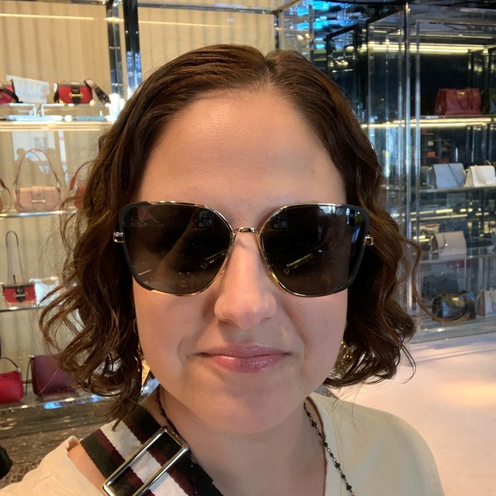 Good Condition, Authentic Prada Polarized Sunnies. - image 4